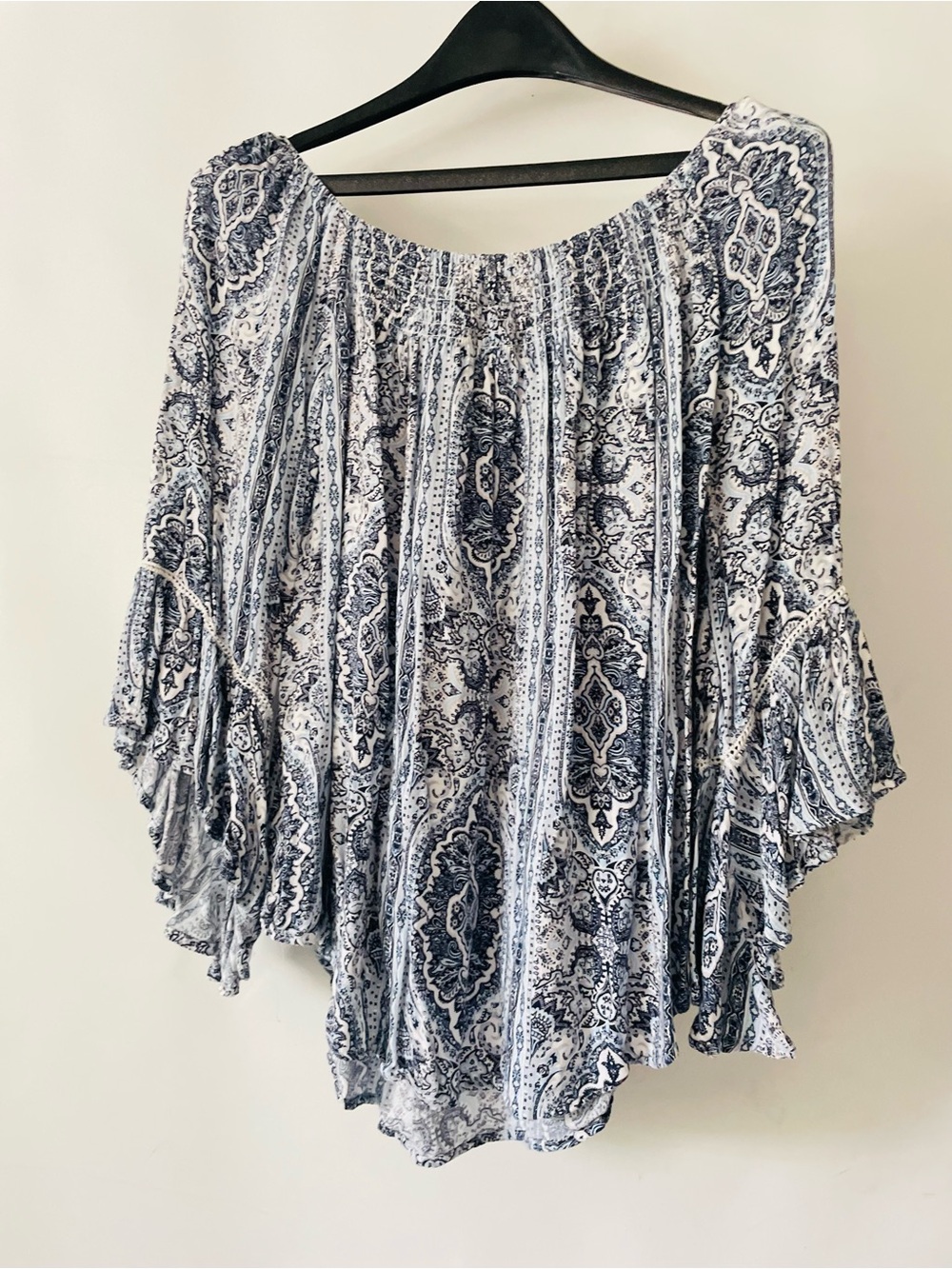 West Port XLG Boho Off-Shoulder Peasant Top in Navy and White